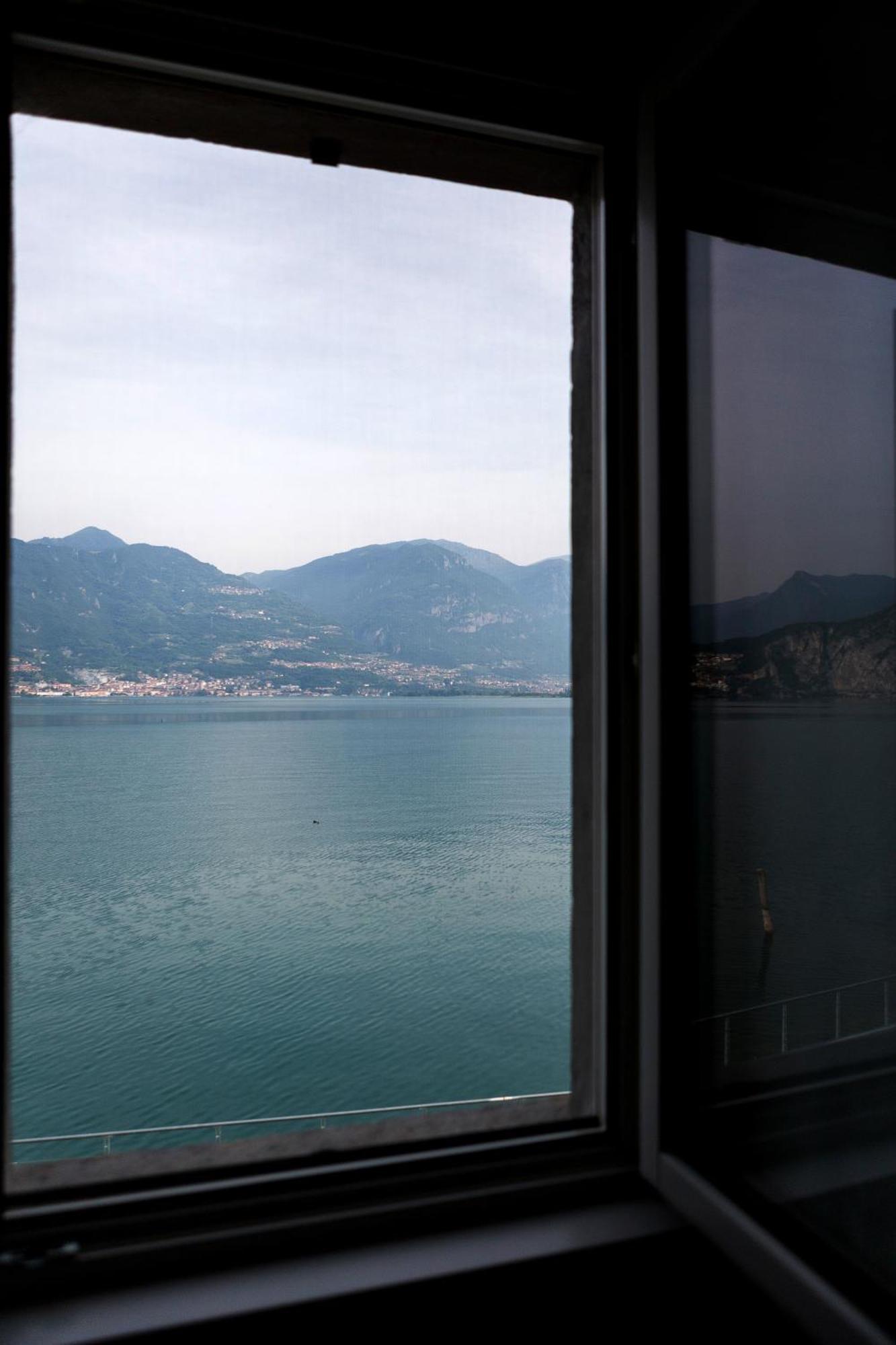 Lakefront Home Residenza Il Gallo In Riva Al Lago Pisogne Kültér fotó